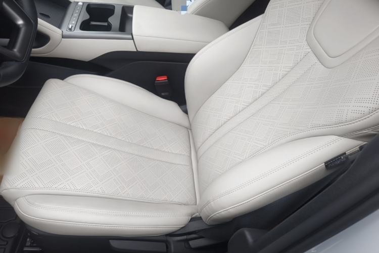 Used BYD Yuan UP 2025 Intelligent Driving Version 401 KM Dynamic Edition Left Front Seat