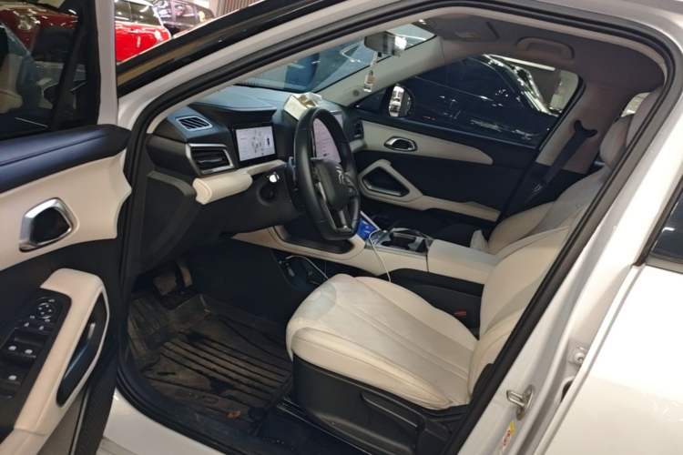 Used BYD Yuan UP 2025 Intelligent Driving Version 401 km Leading Edition Left Front Seat