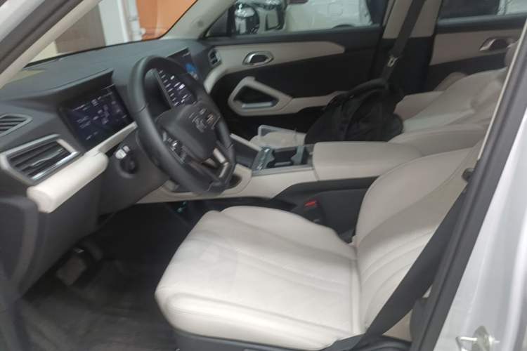 Used BYD Yuan UP 2025 Intelligent Driving Version 401 KM Dynamic Edition Left Front Seat