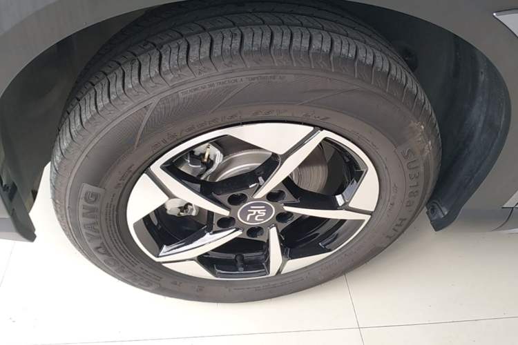 Used BYD Yuan UP 2025 Intelligent Driving Version 401 km Leading Edition Left Front Wheel Hub
