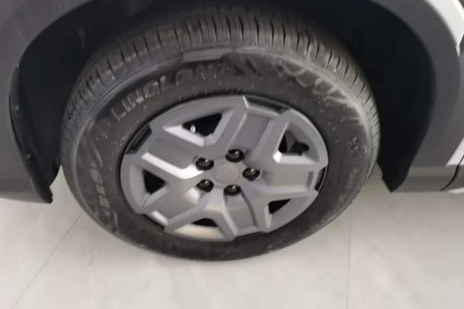 Used BYD Yuan UP 2025 Model 301KM Leading Version Left Front Wheel Hub
