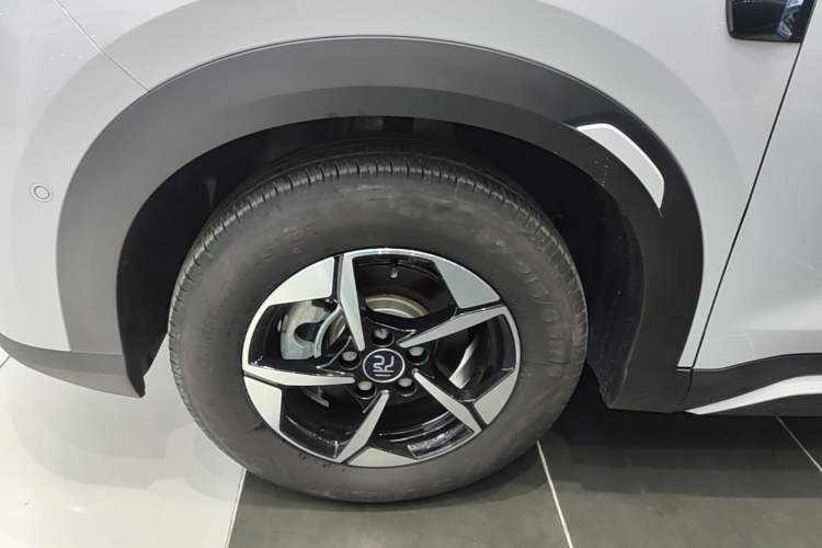 Used BYD Yuan UP 2025 Intelligent Driving Version 401 km Leading Edition Left Front Wheel Hub