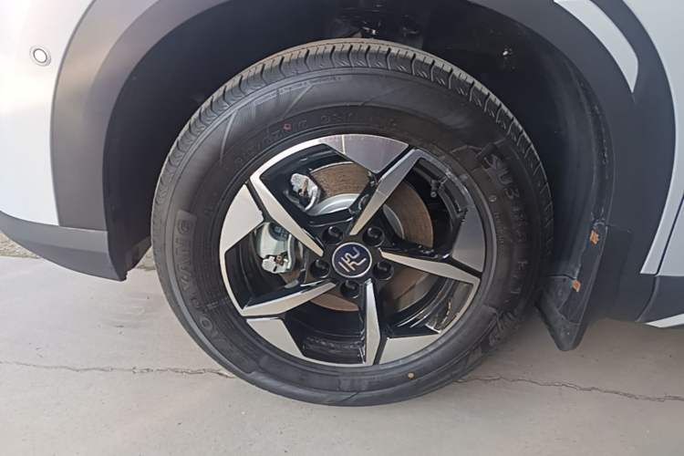 Used BYD Yuan UP 2025 Intelligent Driving Version 401 km Leading Edition Left Front Wheel Hub