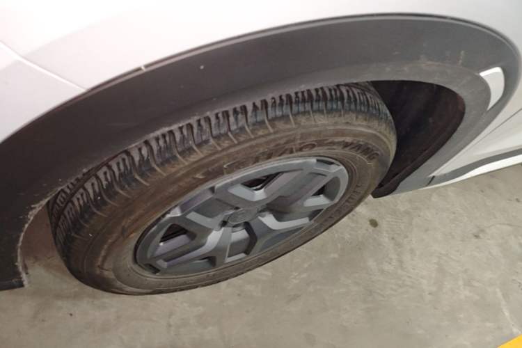 Used BYD Yuan UP 2025 Intelligent Driving Version 401 km Leading Edition Left Front Wheel Hub