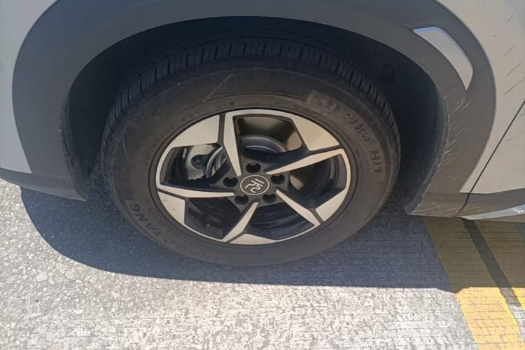 Used BYD Yuan UP 2025 Intelligent Driving Version 401 km Leading Edition Left Front Wheel Hub