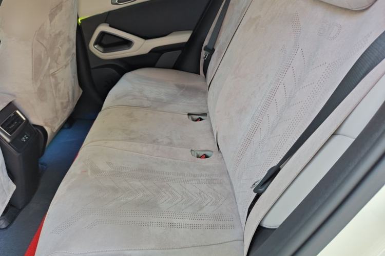 Used BYD Yuan UP 2025 Intelligent Driving Version 401 km Leading Edition Left Rear Seat