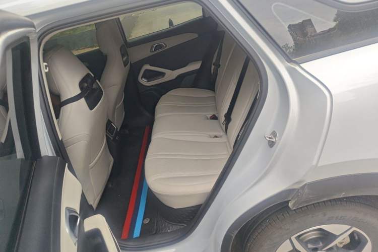 Used BYD Yuan UP 2025 Intelligent Driving Version 401 km Leading Edition Left Rear Seat
