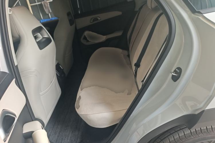 Used BYD Yuan UP 2025 Intelligent Driving Version 401 KM Dynamic Edition Left Rear Seat