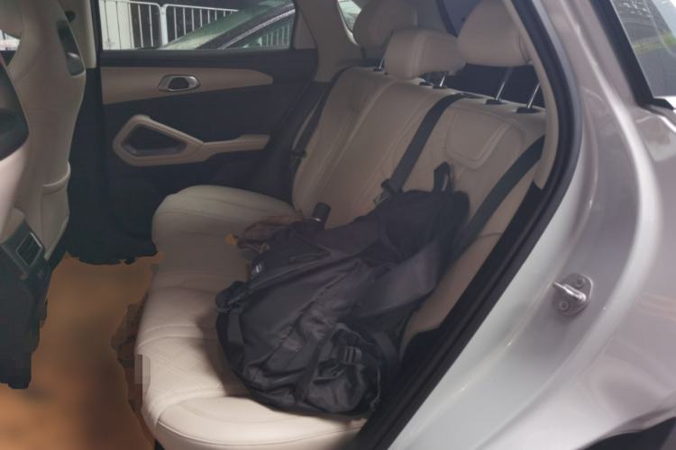 Used BYD Yuan UP 2025 Intelligent Driving Version 401 KM Dynamic Edition Left Rear Seat