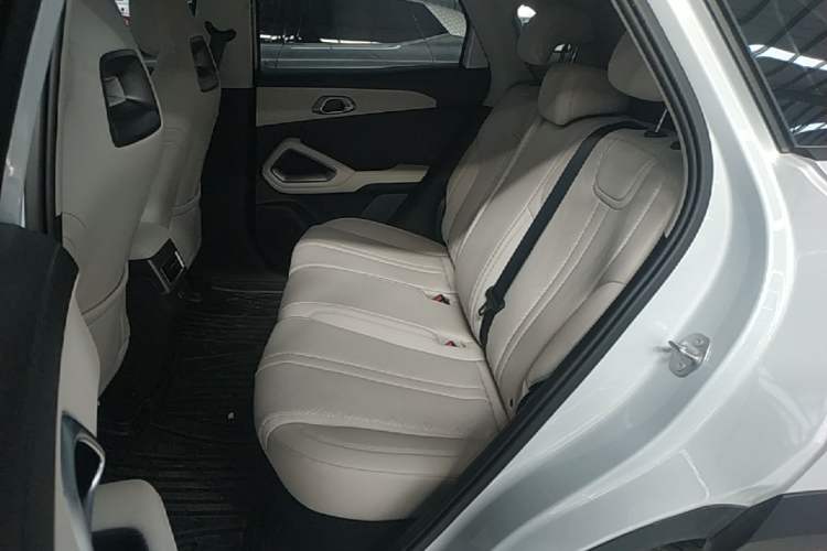 Used BYD Yuan UP 2025 Intelligent Driving Version 401 km Leading Edition Left Rear Seat