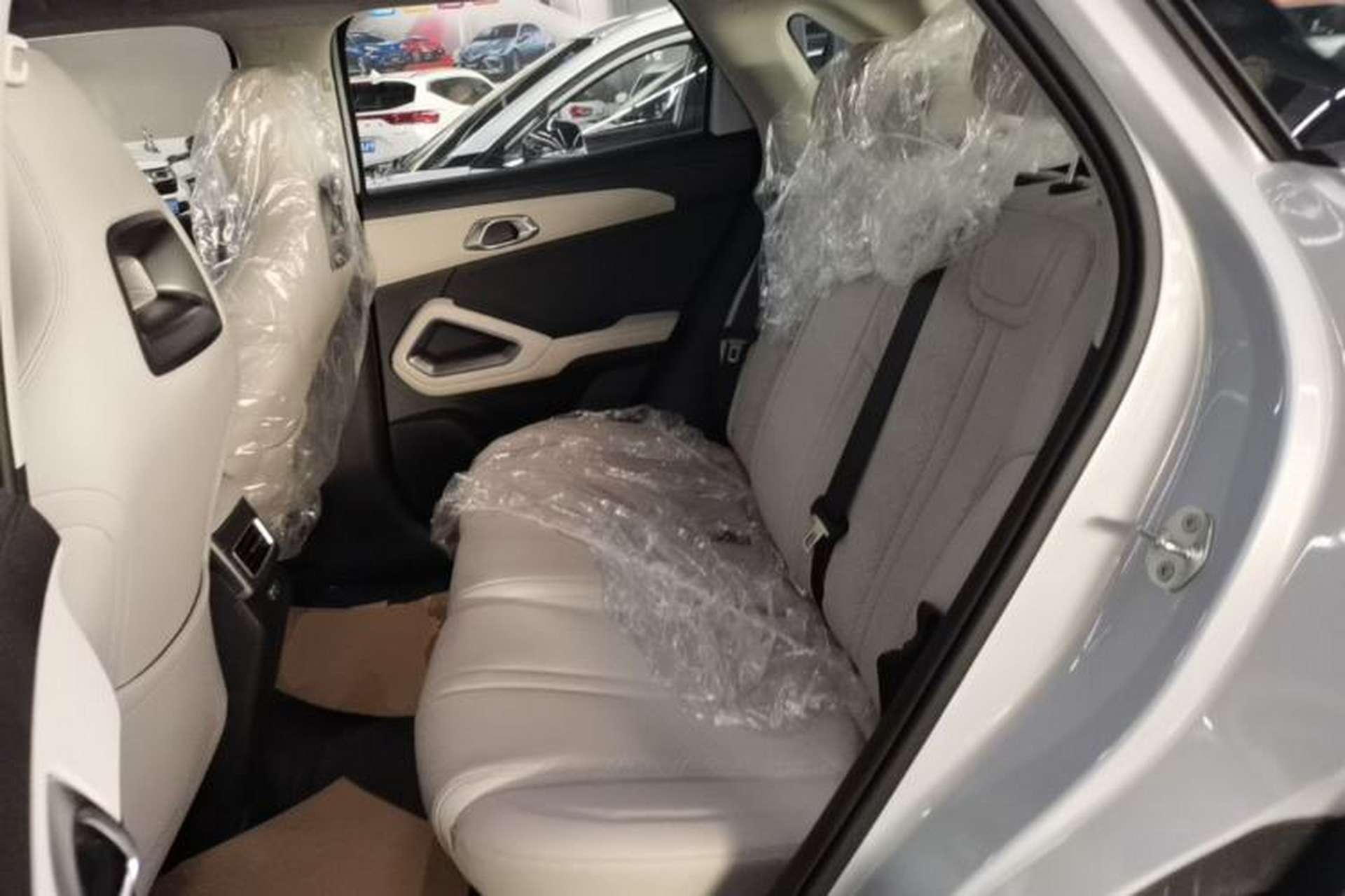 Used BYD Yuan UP 2025 Model 301KM Leading Version Left Rear Seat