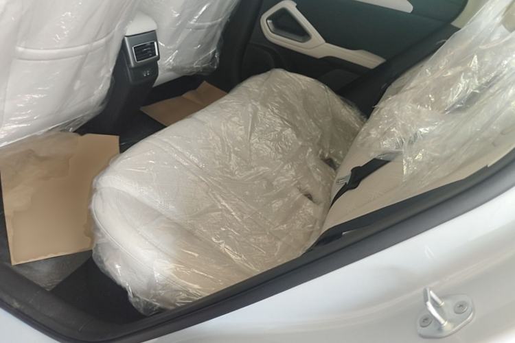 Used BYD Yuan UP 2025 Model 301KM Leading Version Left Rear Seat