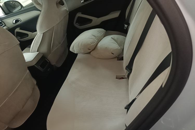 Used BYD Yuan UP 2025 Intelligent Driving Version 401 KM Dynamic Edition Left Rear Seat