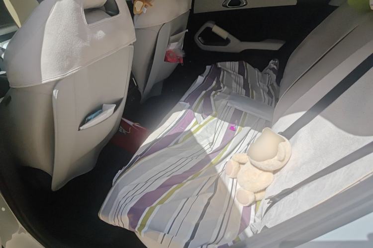 Used BYD Yuan UP 2025 Intelligent Driving Version 401 KM Dynamic Edition Left Rear Seat