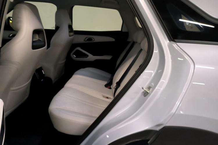 Used BYD Yuan UP 2025 Intelligent Driving Version 401 KM Dynamic Edition Left Rear Seat