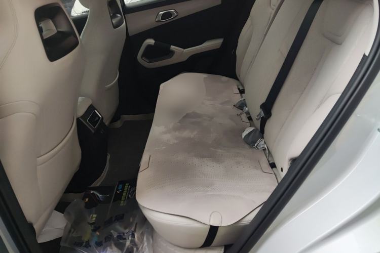 Used BYD Yuan UP 2025 Intelligent Driving Version 401 KM Dynamic Edition Left Rear Seat