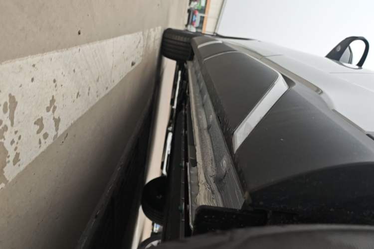 Used BYD Yuan UP 2025 Model 301KM Leading Version Left Side Sill