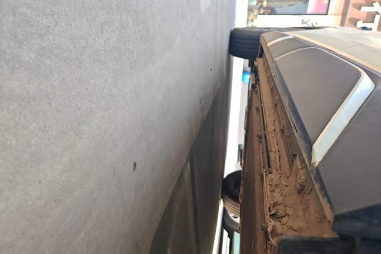 Used BYD Yuan UP 2025 Intelligent Driving Version 401 KM Dynamic Edition Left Side Sill