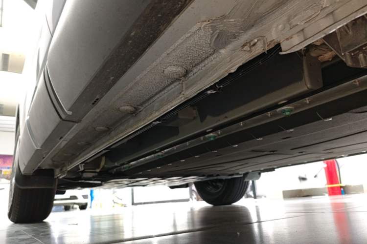 Used BYD Yuan UP 2025 Model 301KM Leading Version Left Side Sill