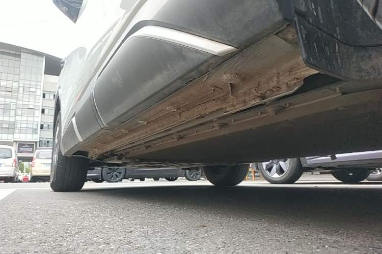 Used BYD Yuan UP 2025 Intelligent Driving Version 401 KM Dynamic Edition Left Side Sill