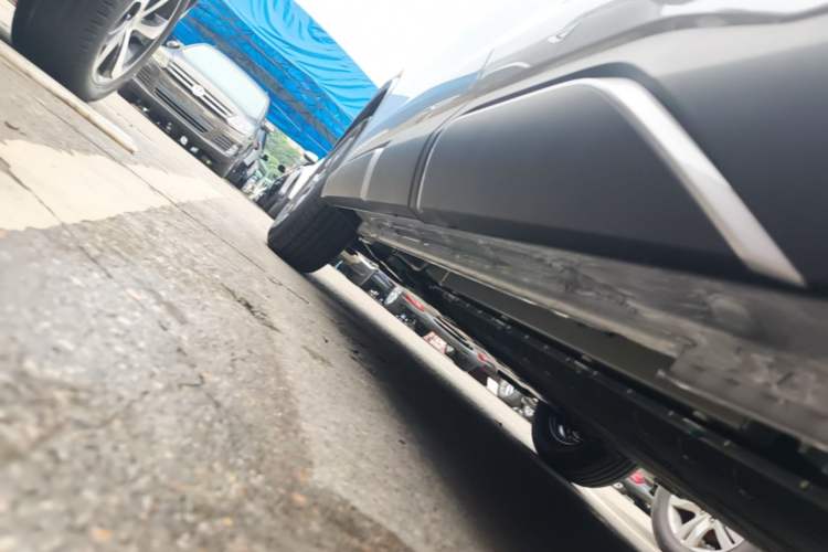 Used BYD Yuan UP 2025 Model 301KM Leading Version Left Side Sill