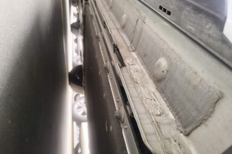 Used BYD Yuan UP 2025 Intelligent Driving Version 401 KM Dynamic Edition Left Side Sill