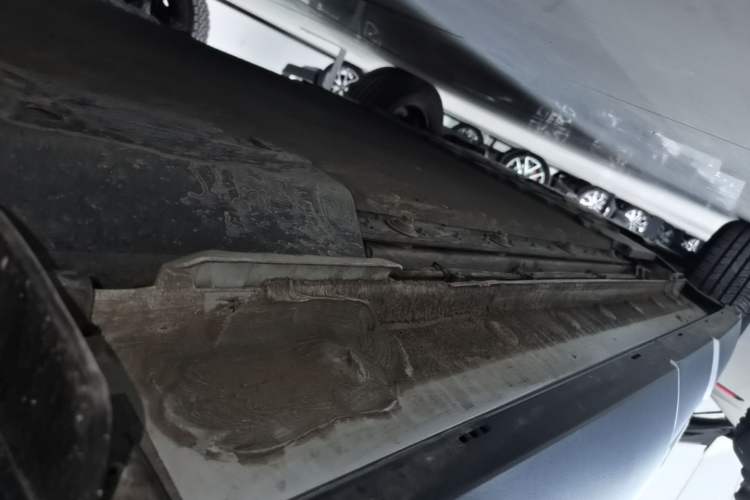 Used BYD Yuan UP 2025 Intelligent Driving Version 401 KM Dynamic Edition Left Side Sill