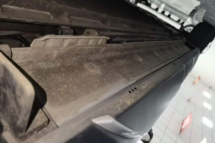 Used BYD Yuan UP 2025 Intelligent Driving Version 401 KM Dynamic Edition Left Side Sill