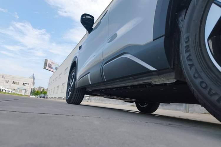 Used BYD Yuan UP 2025 Intelligent Driving Version 401 km Leading Edition Left Side Sill