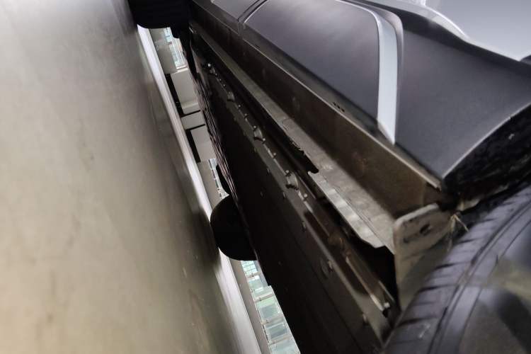 Used BYD Yuan UP 2025 Intelligent Driving Version 401 KM Dynamic Edition Left Side Sill