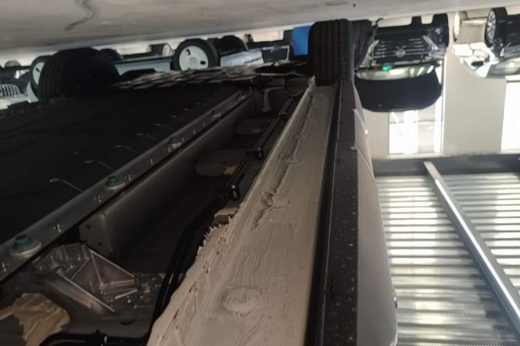 Used BYD Yuan UP 2025 Model 301KM Leading Version Left Side Sill
