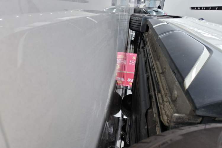 Used BYD Yuan UP 2025 Intelligent Driving Version 401 km Leading Edition Left Side Sill