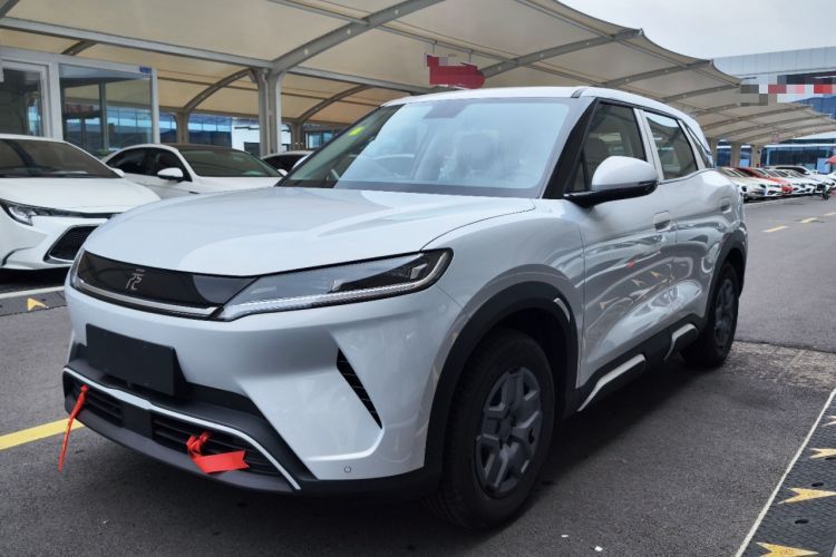 Used BYD Yuan UP 2025 Model 301KM Leading Version Guazi used car, China used car export, Used car for sale, Used BYD cars, Cheapest cars for sale, Electric vehicle, New energy car