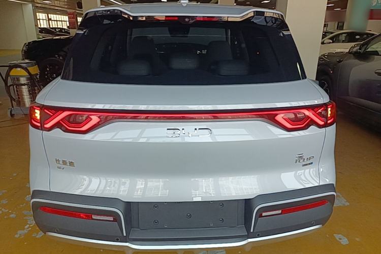 Used BYD Yuan UP 2025 Intelligent Driving Version 401 KM Dynamic Edition Rear