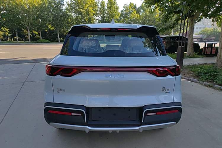 Used BYD Yuan UP 2025 Intelligent Driving Version 401 KM Dynamic Edition Rear