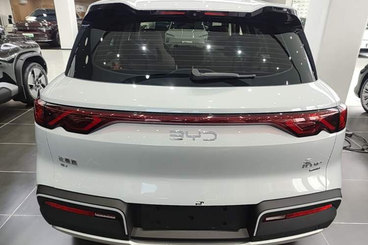 Used BYD Yuan UP 2025 Intelligent Driving Version 401 km Leading Edition Rear