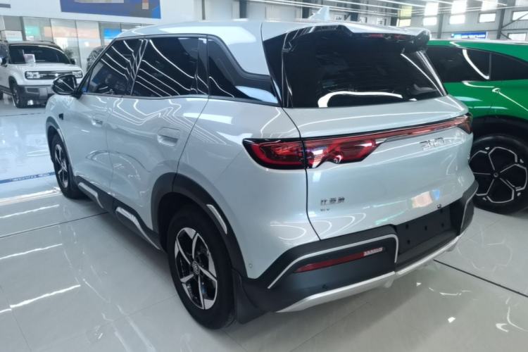 Used BYD Yuan UP 2025 Intelligent Driving Version 401 km Leading Edition Rear Left 45 Deg