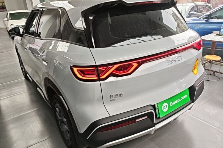 Used BYD Yuan UP 2025 Model 301KM Leading Version Rear Left 45 Deg