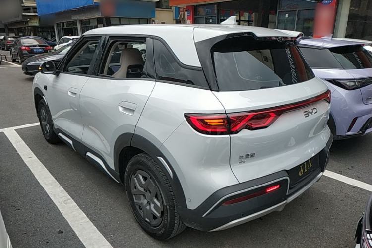 Used BYD Yuan UP 2025 Intelligent Driving Version 401 KM Dynamic Edition Rear Left 45 Deg