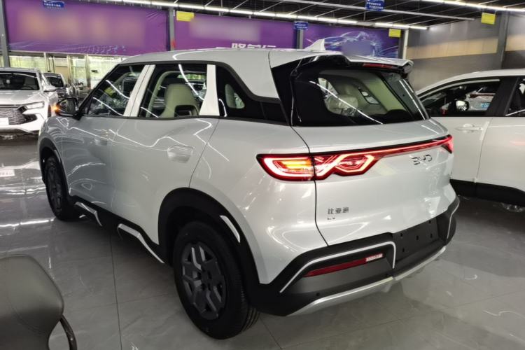 Used BYD Yuan UP 2025 Model 301KM Leading Version Rear Left 45 Deg