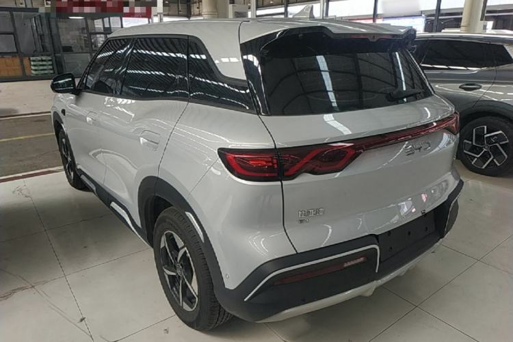 Used BYD Yuan UP 2025 Intelligent Driving Version 401 km Leading Edition Rear Left 45 Deg