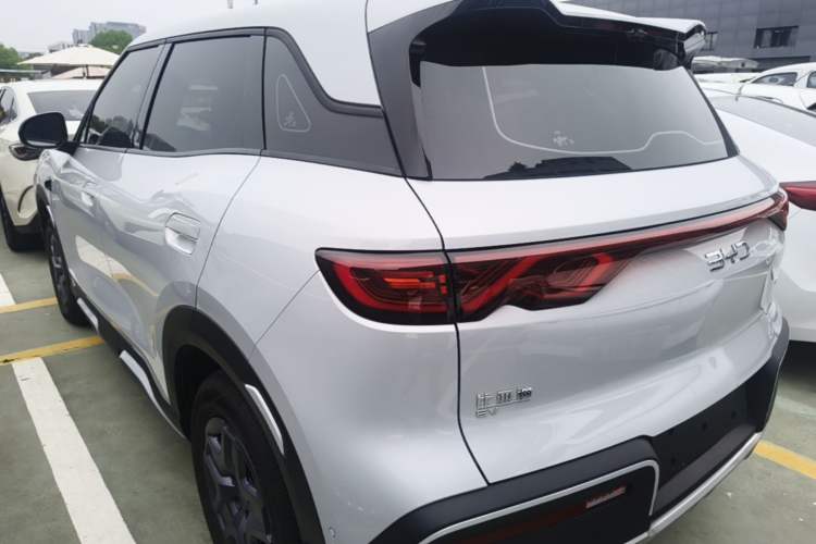 Used BYD Yuan UP 2025 Intelligent Driving Version 401 KM Dynamic Edition Rear Left 45 Deg