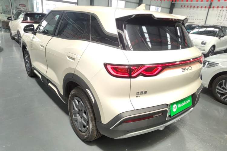 Used BYD Yuan UP 2025 Model 301KM Leading Version Rear Left 45 Deg
