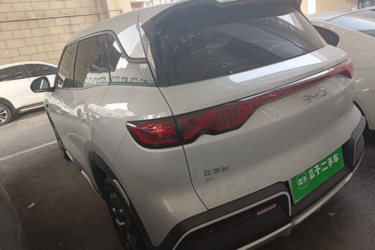 Used BYD Yuan UP 2025 Intelligent Driving Version 401 KM Dynamic Edition Rear Left 45 Deg