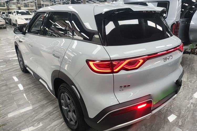 Used BYD Yuan UP 2025 Intelligent Driving Version 401 KM Dynamic Edition Rear Left 45 Deg