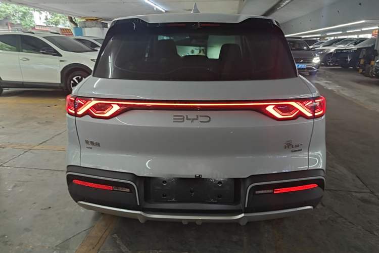 Used BYD Yuan UP 2025 Intelligent Driving Version 401 KM Dynamic Edition Rear