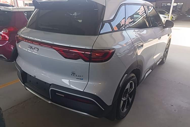 Used BYD Yuan UP 2025 Intelligent Driving Version 401 km Leading Edition Rear Right 45 Deg
