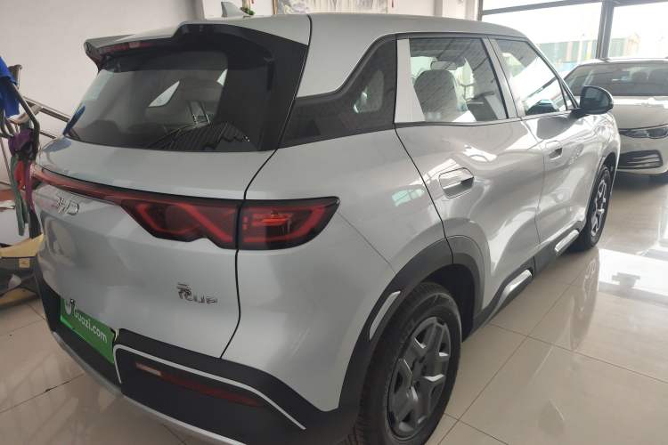 Used BYD Yuan UP 2025 Model 301KM Leading Version Rear Right 45 Deg