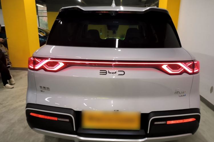Used BYD Yuan UP 2025 Intelligent Driving Version 401 KM Dynamic Edition Rear