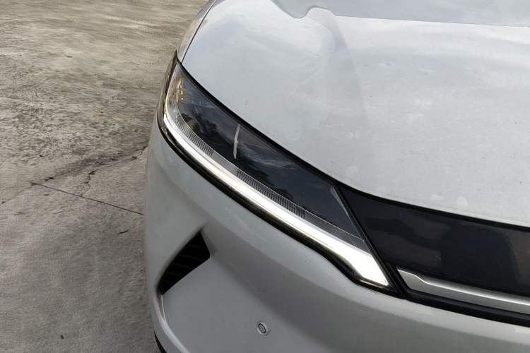 Used BYD Yuan UP 2025 Intelligent Driving Version 401 KM Dynamic Edition Right Front Headlight